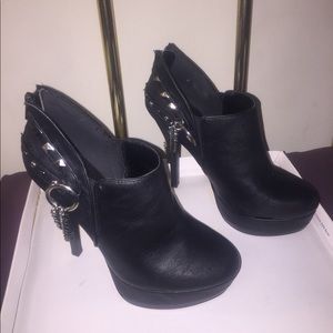 New Bakers Boots with chains